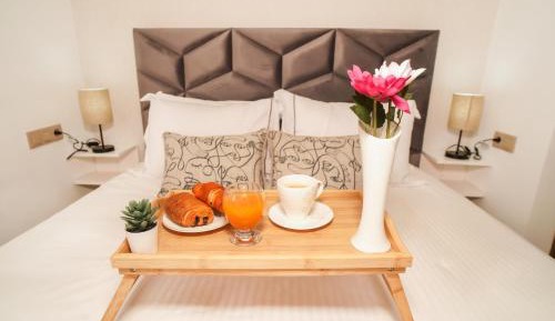 Two-Bedroom Deluxe Apartment