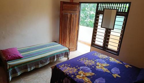 Deluxe Double Room (2 Adults + 1 Child)