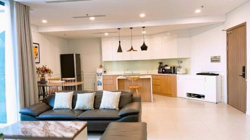 Two-Bedroom Apartment with Sea View