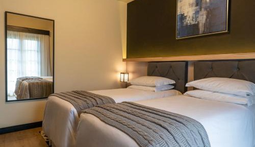 Superior Twin Room