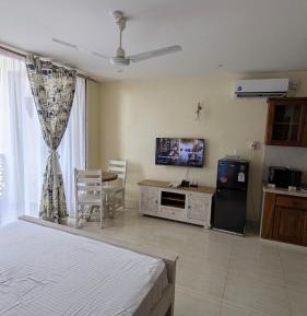 Studio Apartment with Balcony