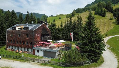 Apartment with Garden View