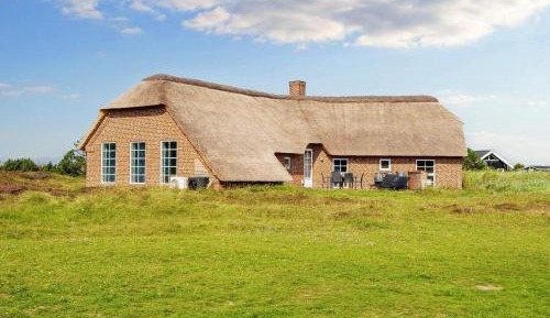 Five-Bedroom Holiday Home