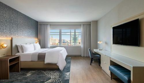 King Room with City View