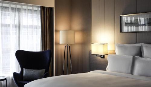 Premium Deluxe King Room