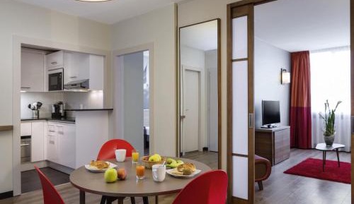 One-Bedroom Apartment (4 Adults)