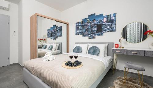 Apartment with View and Balcony