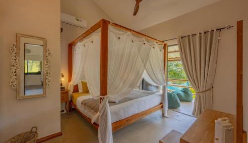 Suite with Mountain View