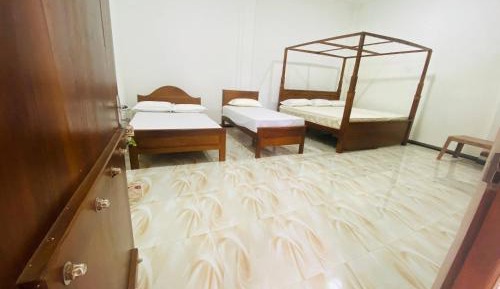 4-Bed Mixed Dormitory Room