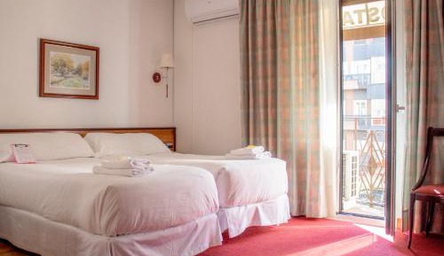 Twin Room with City View