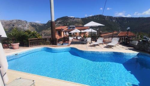 King Room with Mountain View