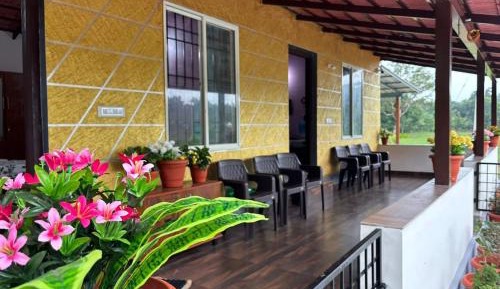 Suite with Lake View