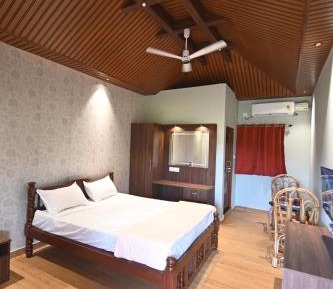 King Room with Lake View