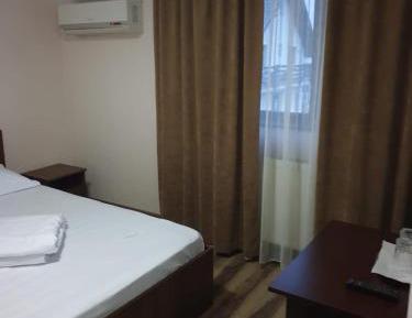 Deluxe Double Room with Shower