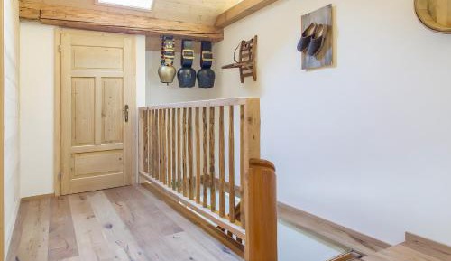 Superior One-Bedroom Apartment