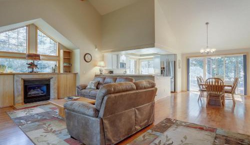 Three-Bedroom Vacation Home 