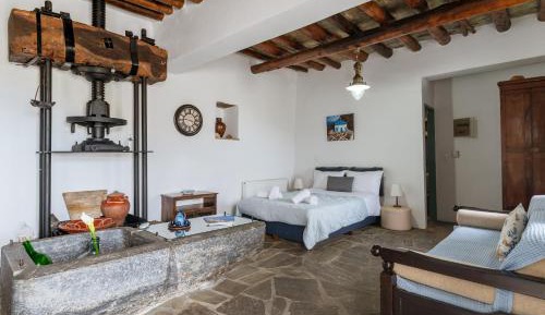 Superior One-Bedroom Apartment