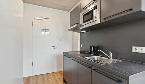 Courtyard Premium Studio