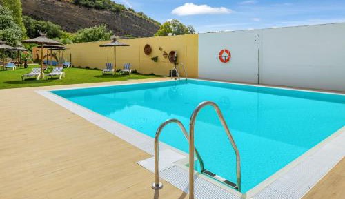 Superior One-Bedroom Apartment