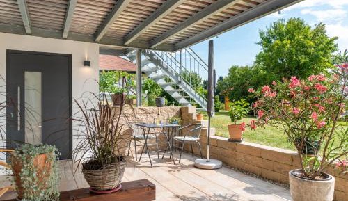 Superior One-Bedroom Apartment