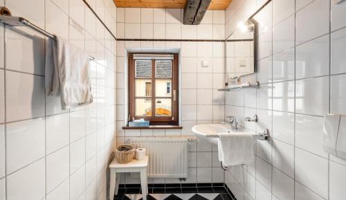 Standard Single Room with Shower