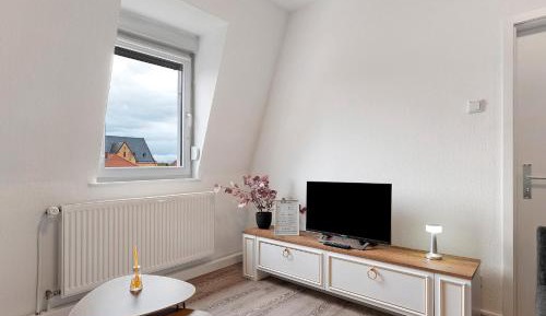 Superior One-Bedroom Apartment