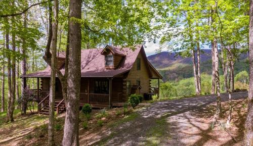 Three-Bedroom Vacation Home 