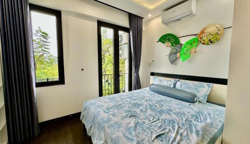 King Room with Balcony