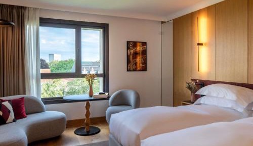 Superior Twin Room with City View