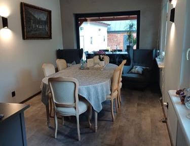 Single Room with Shared Shower and Toilet