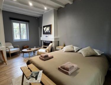 Deluxe Double Room with Bath