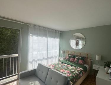 One-Bedroom Apartment