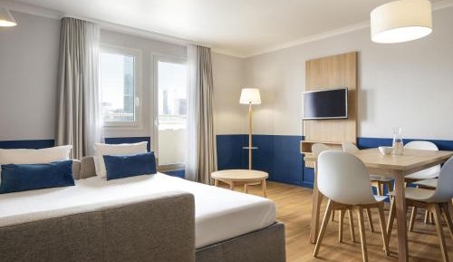 Two-Bedroom Apartment (6 Adults)