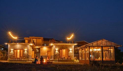 King Room with Mountain View