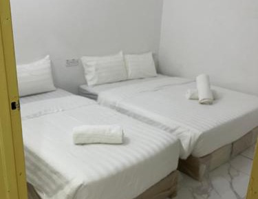 Triple Room with Private Bathroom