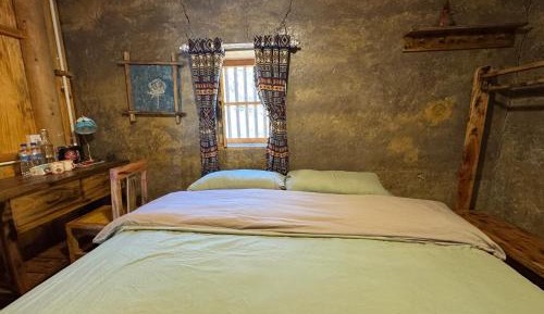 Queen Room with Garden View