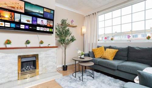 Four-Bedroom Apartment