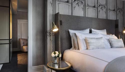 The Duchess One Bedroom King Suite - High Floor