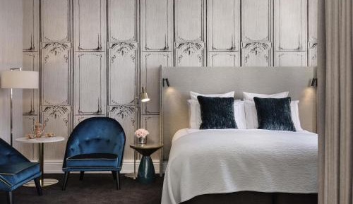 Luxury King Room with City View