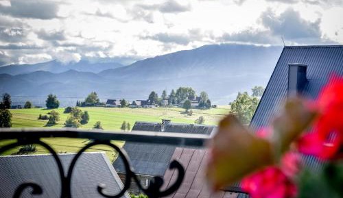 Triple Room with Mountain View