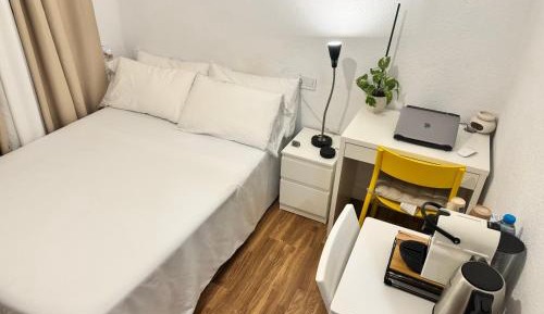 Standard Double Room with Shared Bathroom