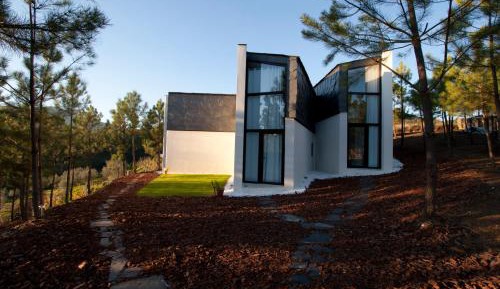 Deluxe Bungalow with Garden View