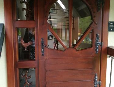 Apartment with Mountain View