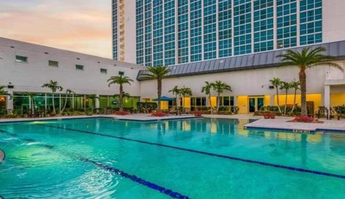 Apartment with City View