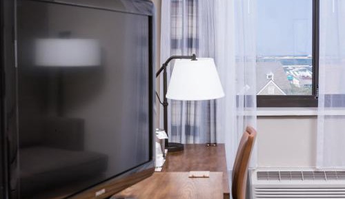 Two Queen Beds with Indoor Balcony Poolview