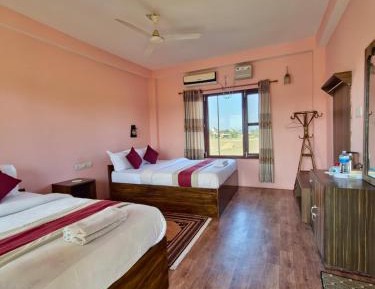 Deluxe Double or Twin Room with Balcony