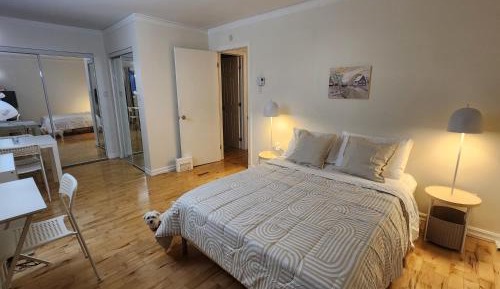 Standard Double Room with Shared Bathroom