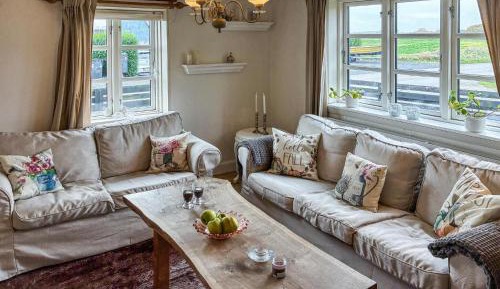 Five-Bedroom Holiday Home