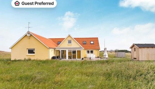 Five-Bedroom Holiday Home