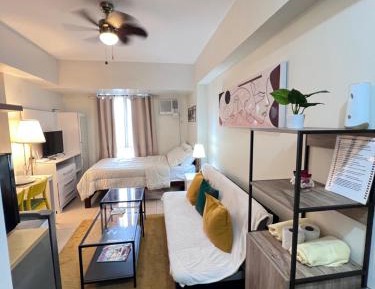 Apartment with Pool View 